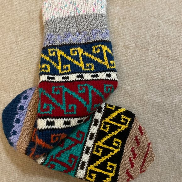HAND KNITTED SOCKS Christmas Gift For Loved Ones Warm Soft Hand-Made Super Cool - Picture 1 of 6